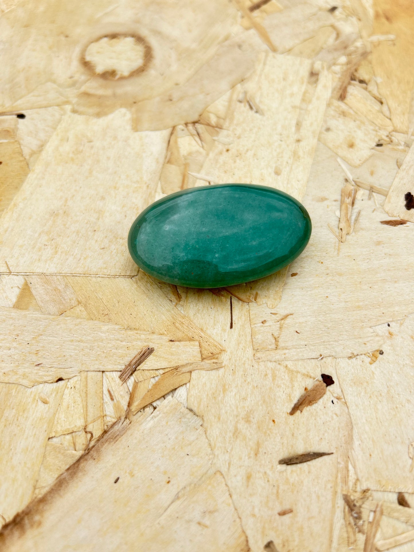 Aventurina Verde: A Pedra da Sorte e da Prosperidade