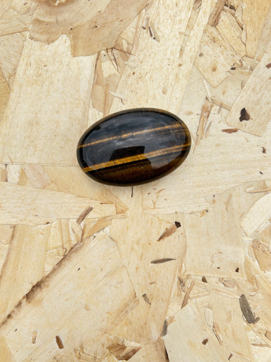 Olho de Tigre: A Pedra da Coragem e da Proteção